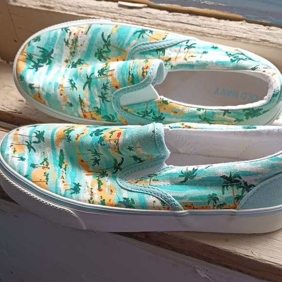 Old Navy Other - Old Navy Green Sneakers Slip-On Canvas Shoes